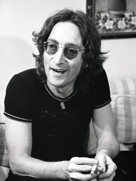 John_Lennon,_1974_(restored_cropped)