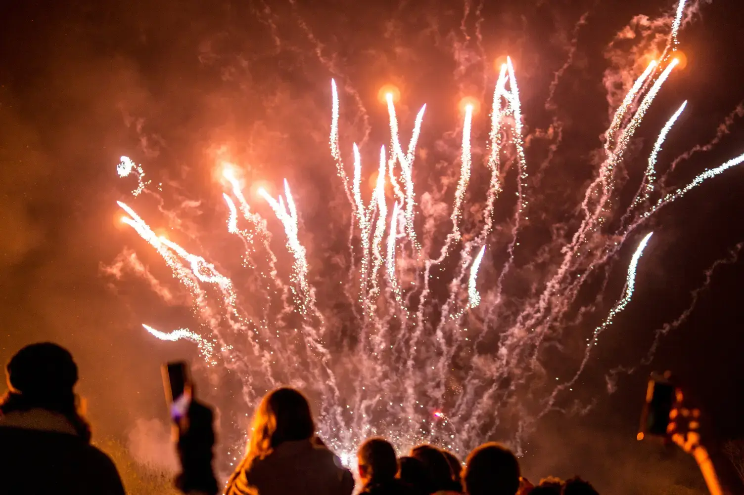 Remembering a loved one: 17 meaningful memorial ideas