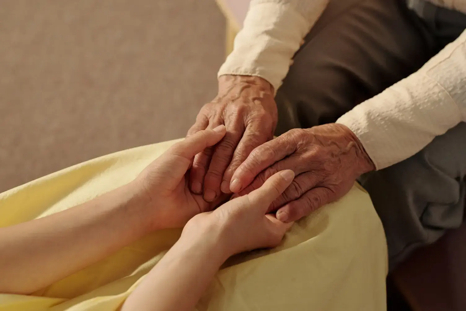 30+ short sympathy messages to show your support